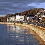 Pebble - Part Of The The Bay Village With Pool, Gym And Direct Access, Pub, Restaurant, Tennis And Meadows Walks * Filey