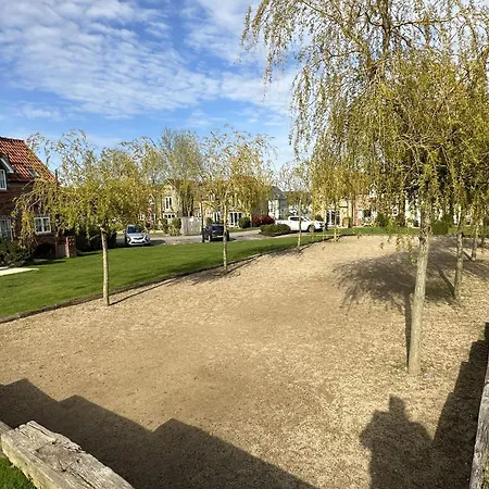 Pebble - Part Of The The Bay Village With Pool, Gym And Direct Access, Pub, Restaurant, Tennis And Meadows Walks بيت للعطل